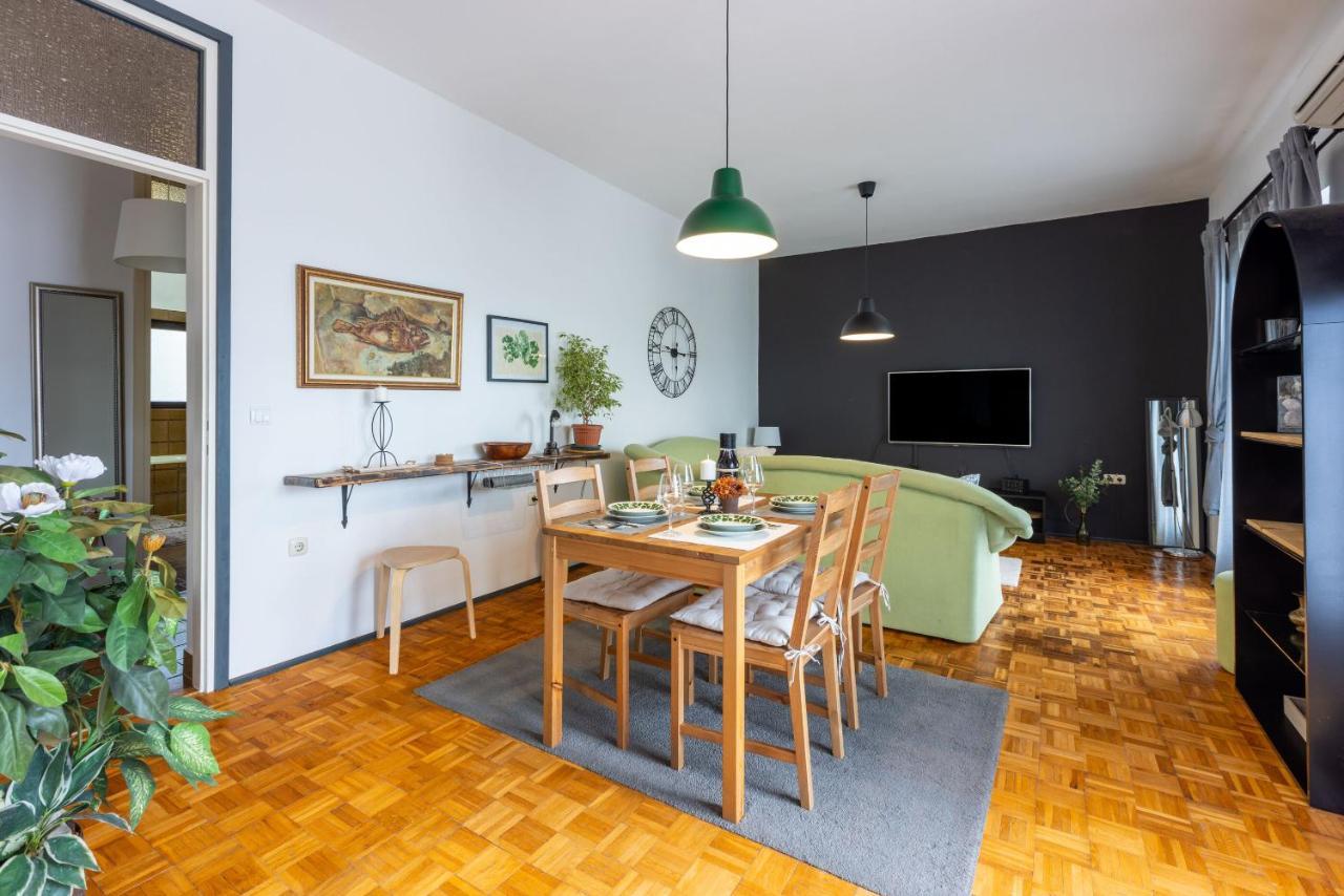 Apartment Suzy Dramalj Bagian luar foto